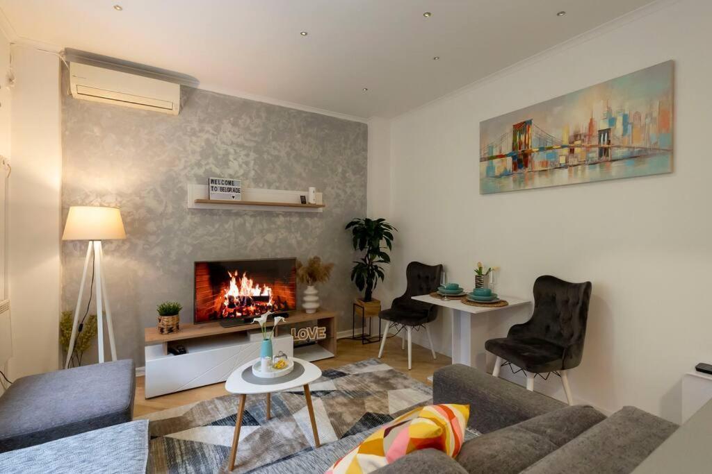 Train 23 Apartamento Belgrado Exterior foto